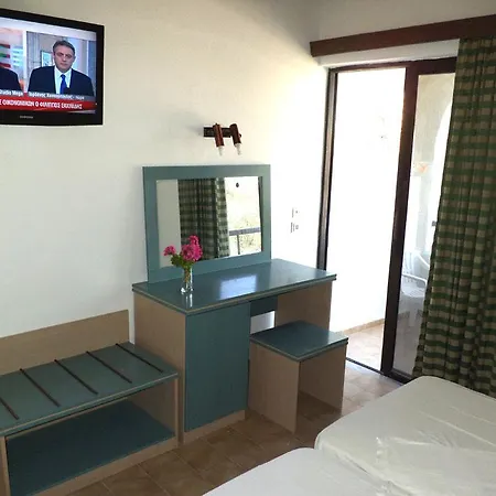 מלון Argo (adults Only) 2*