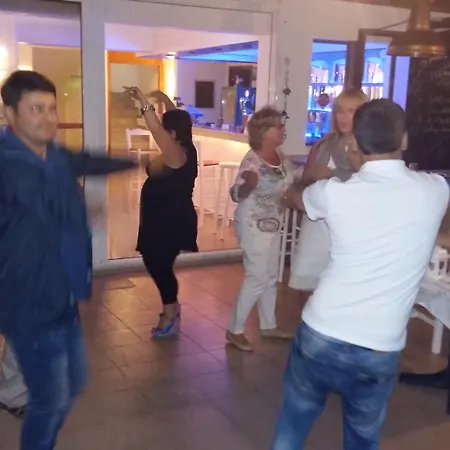 מלון Argo (adults Only)